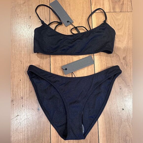 TRIANGL MICA NORMAL EBONY BLACK NO BAG NEW WITH TAGS - Picture 2 of 8